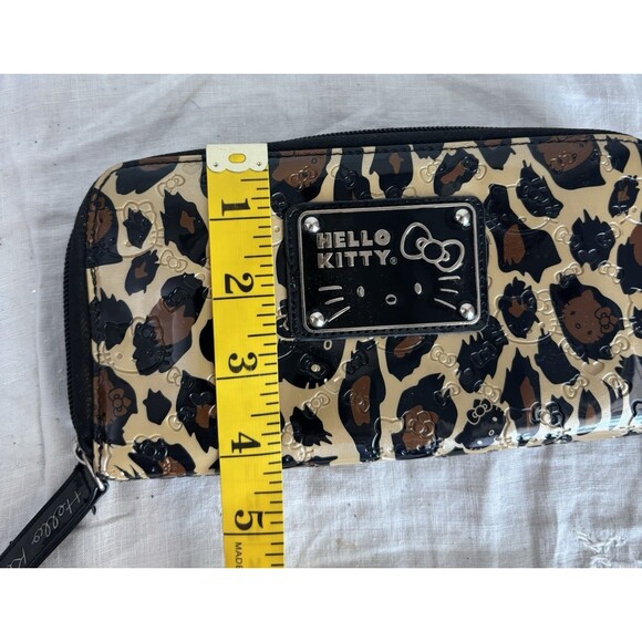 Rare HELLO KITTY Wallet Black Brown Gold Leopard Zip Around Clutch Card Holder - Picture 6 of 6